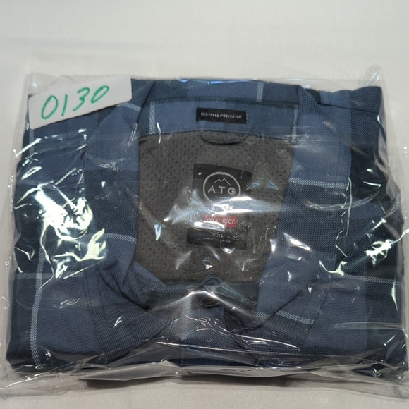 Wrangler Blue Plaid Casual Button Down Shirt - Picture 8 of 8